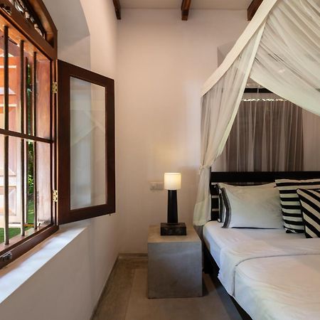Mo River House Luxury Villa ヒッカドゥワ エクステリア 写真