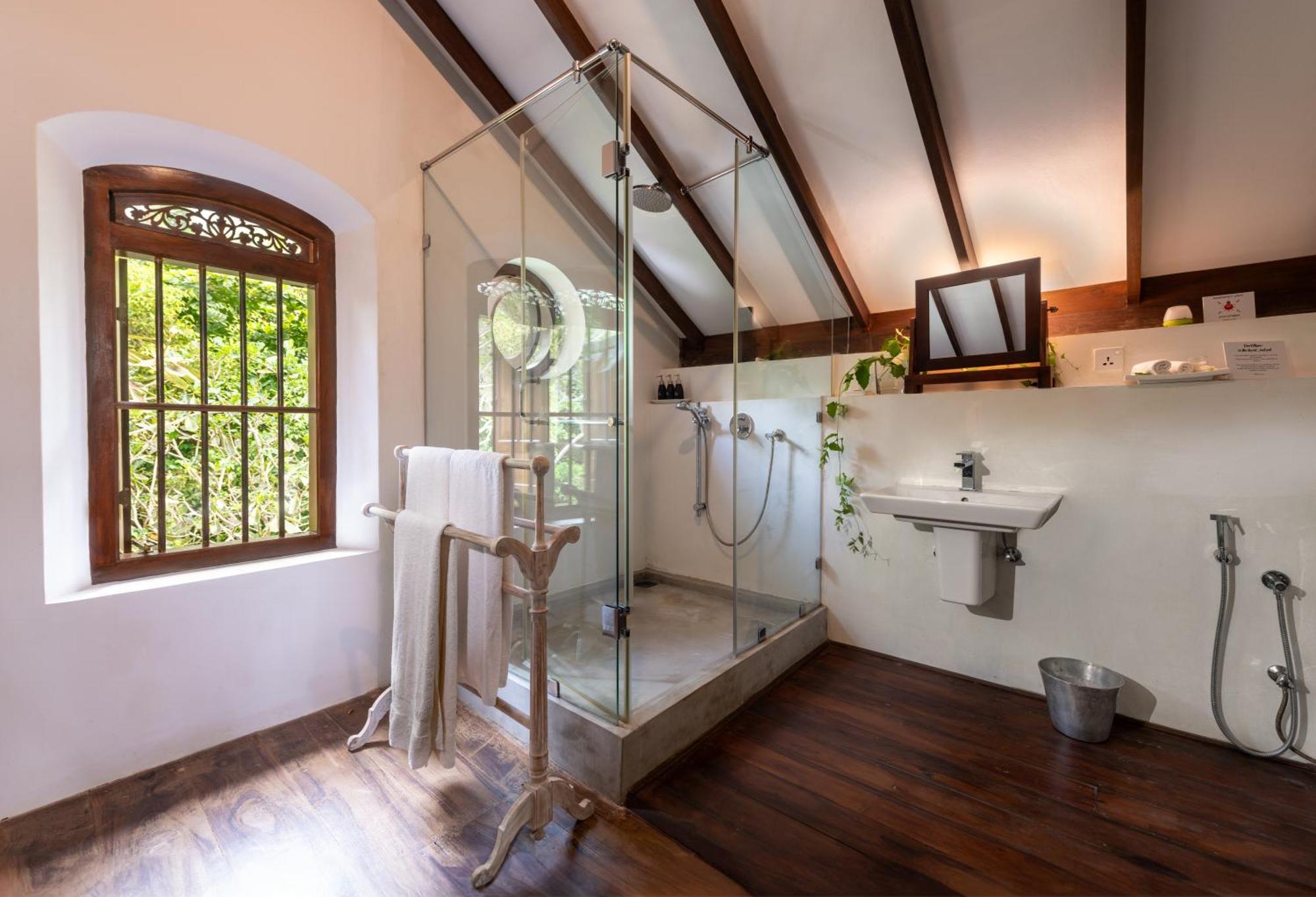 Mo River House Luxury Villa ヒッカドゥワ エクステリア 写真
