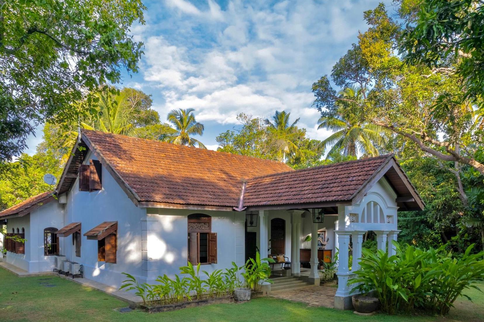 Mo River House Luxury Villa ヒッカドゥワ エクステリア 写真