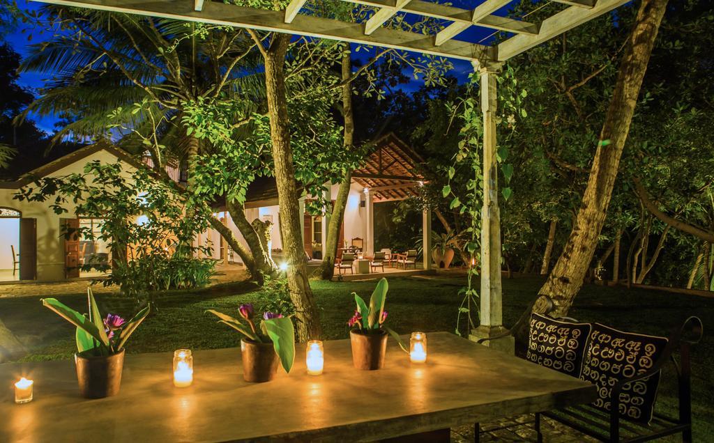 Mo River House Luxury Villa ヒッカドゥワ エクステリア 写真