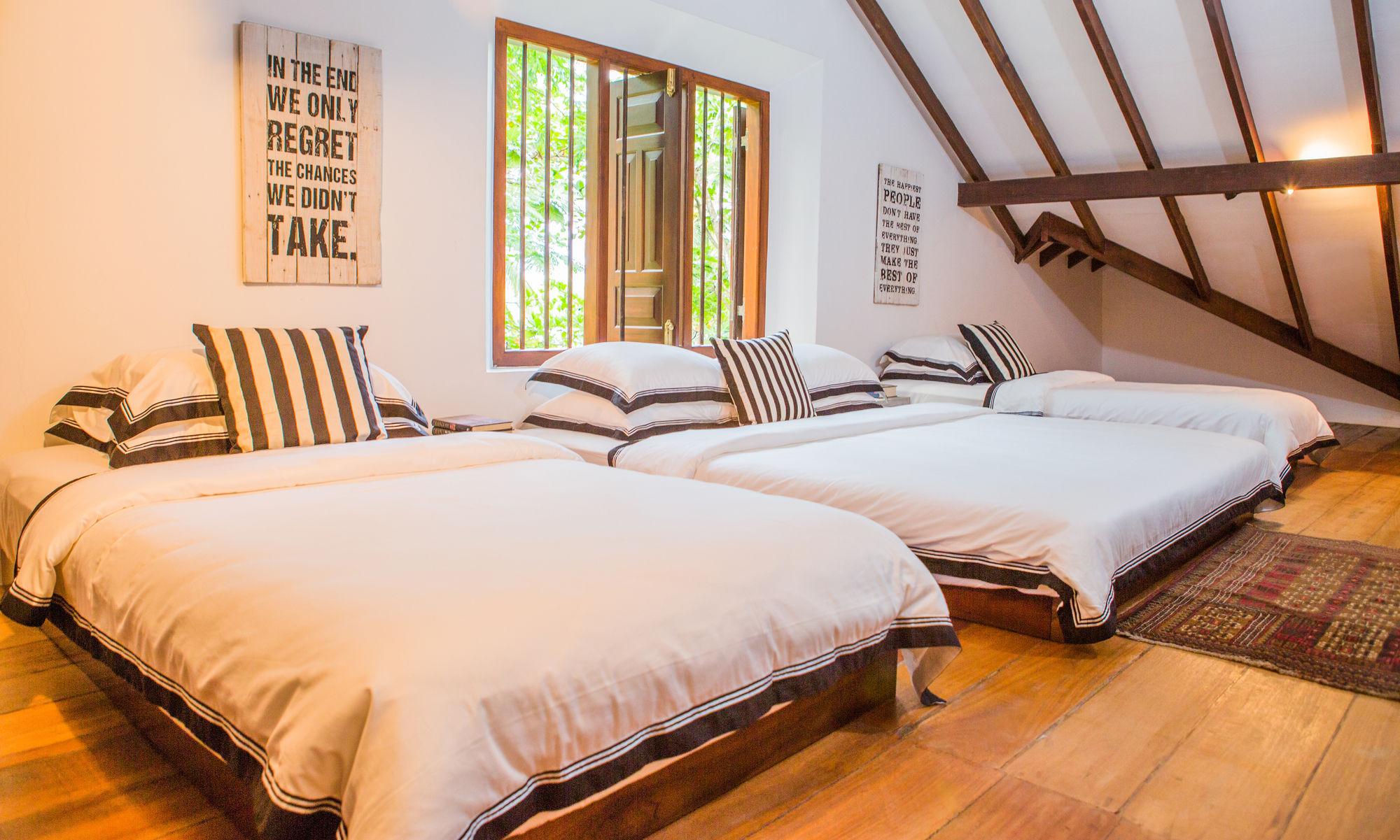 Mo River House Luxury Villa ヒッカドゥワ エクステリア 写真